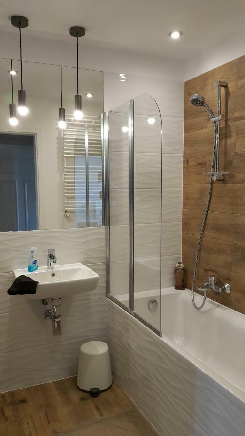 Apartament Widokowy Lotnicza Apartament Wrocław